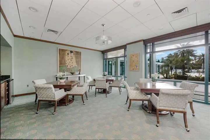 7515 Pelican Bay Blvd 10d, Naples, Florida 34108