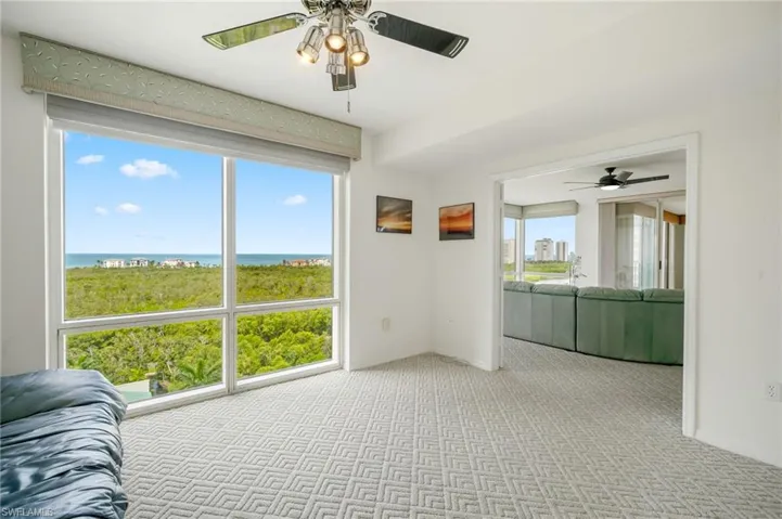 7515 Pelican Bay Blvd 10d, Naples, Florida 34108
