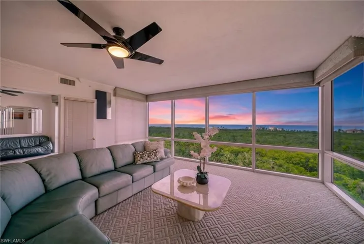 7515 Pelican Bay Blvd 10d, Naples, Florida 34108