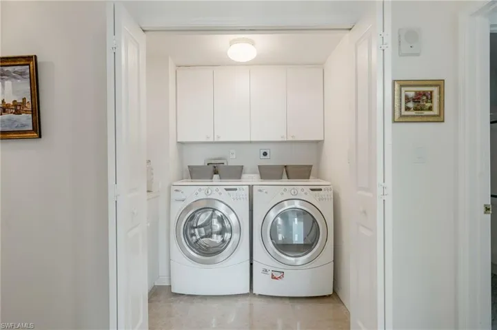 7515 Pelican Bay Blvd 10d, Naples, Florida 34108