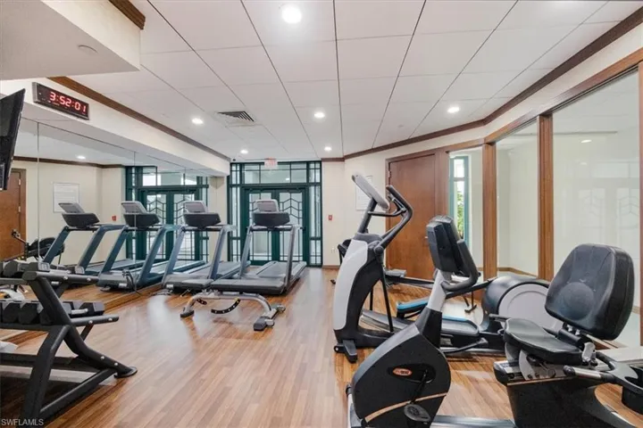 7515 Pelican Bay Blvd 10d, Naples, Florida 34108