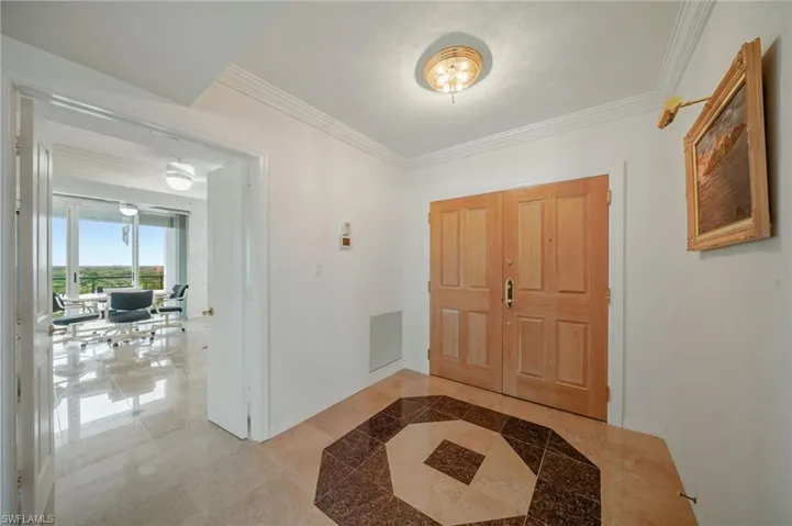 7515 Pelican Bay Blvd 10d, Naples, Florida 34108