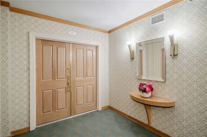 7515 Pelican Bay Blvd 10d, Naples, Florida 34108
