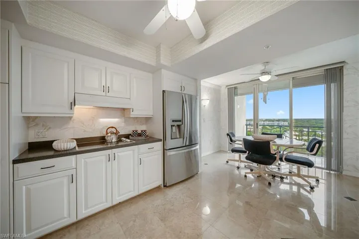 7515 Pelican Bay Blvd 10d, Naples, Florida 34108