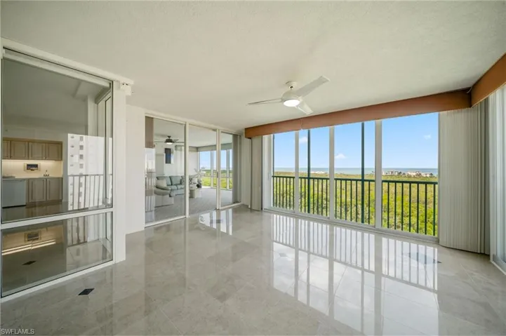7515 Pelican Bay Blvd 10d, Naples, Florida 34108
