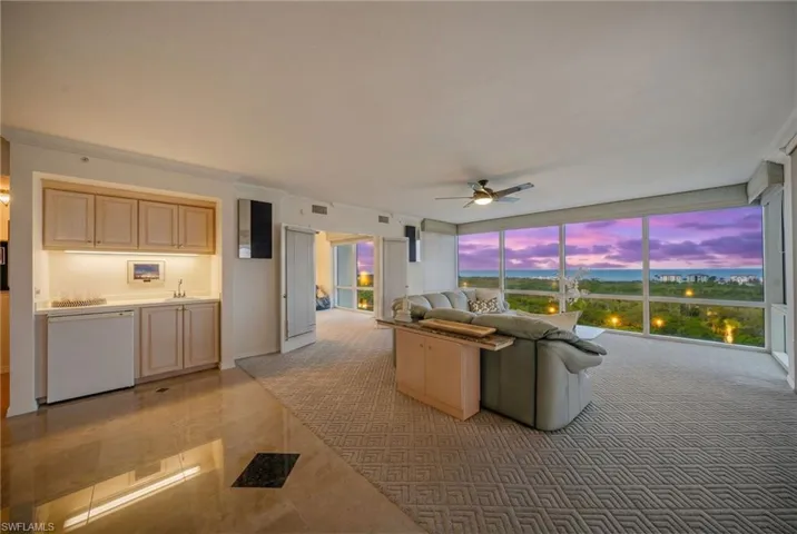 7515 Pelican Bay Blvd 10d, Naples, Florida 34108