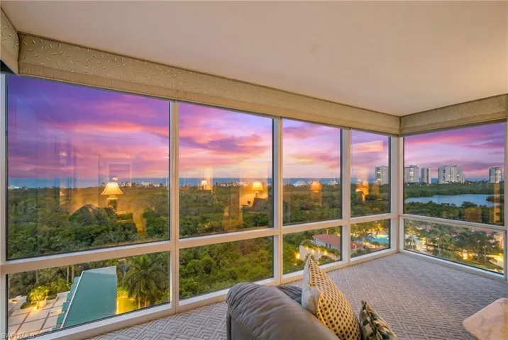 7515 Pelican Bay Blvd 10d, Naples, Florida 34108