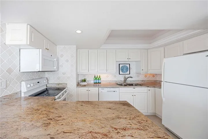 3443  Gulf Shore N BLVD, Naples, FL 34103