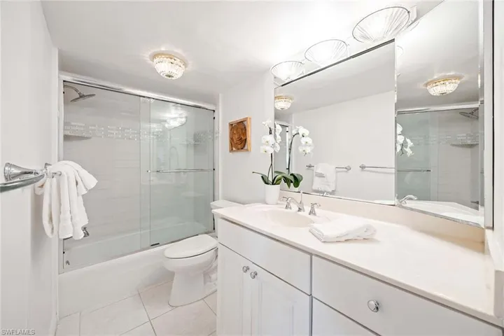 3443  Gulf Shore N BLVD, Naples, FL 34103