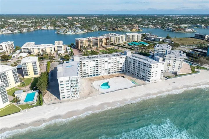 3443  Gulf Shore N BLVD, Naples, FL 34103