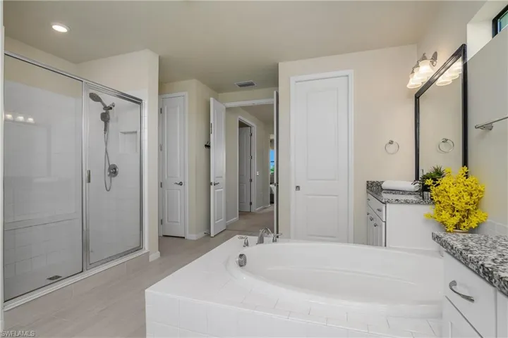 17628 Kinzie Ln, Estero, Florida 33928