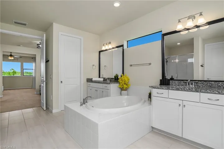 17628 Kinzie Ln, Estero, Florida 33928