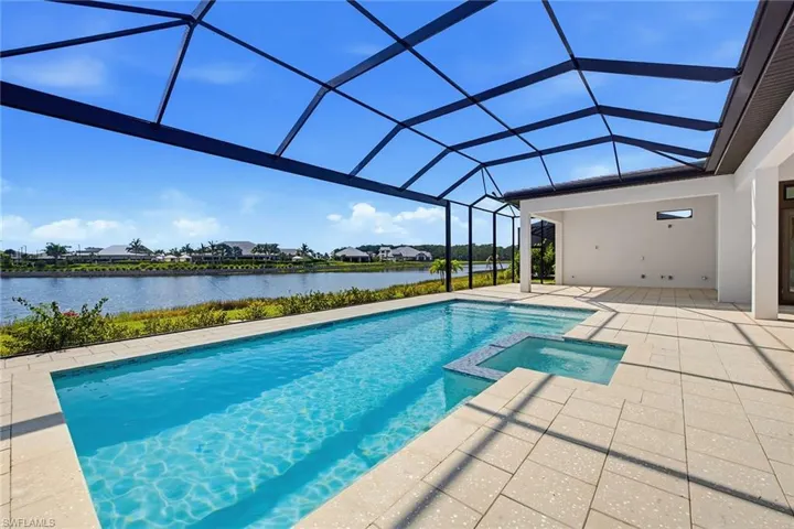 15382 Turin Dr, Naples, Florida 34114