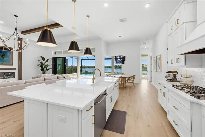 15382 Turin Dr, Naples, Florida 34114