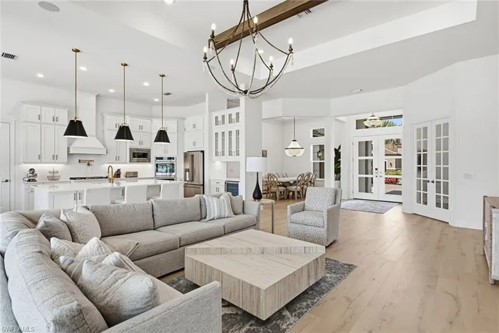 15382 Turin Dr, Naples, Florida 34114