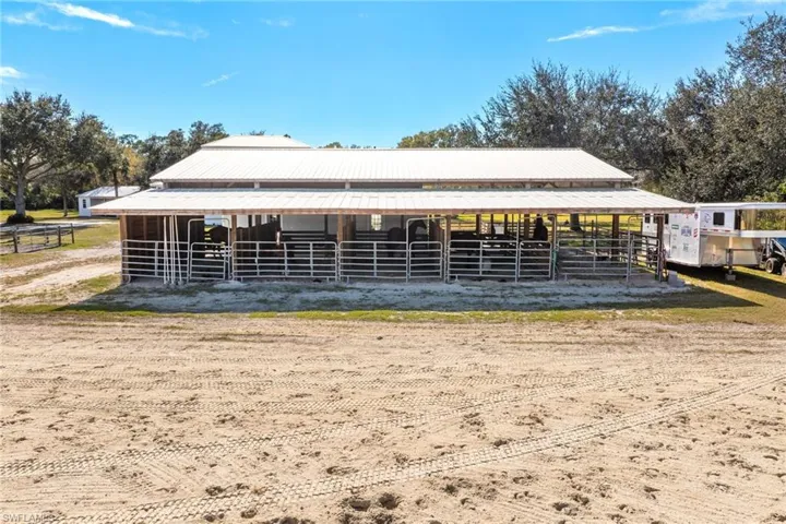 4 Large Horse Stalls