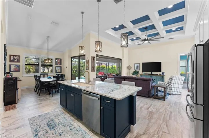 Light, Bright & Airy floor plan.