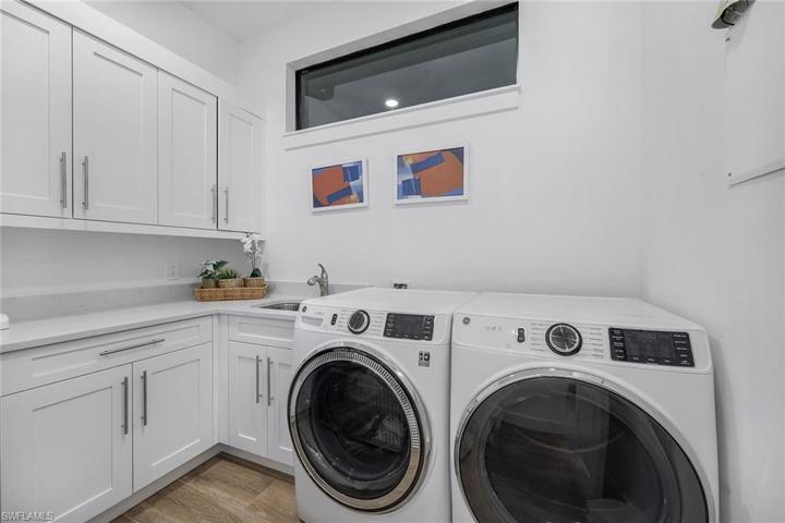 1888 N Bahama  AVE, MARCO ISLAND, FL 34145