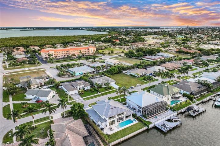 1888 N Bahama  AVE, MARCO ISLAND, FL 34145