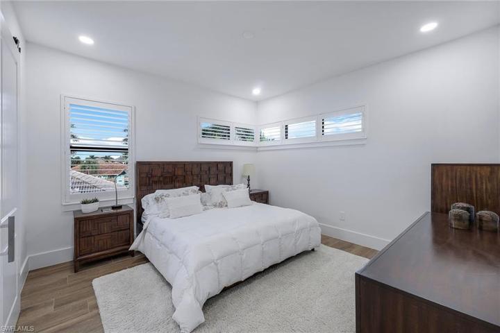 1888 N Bahama  AVE, MARCO ISLAND, FL 34145