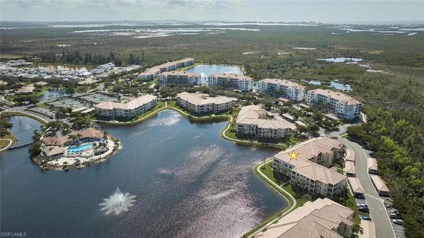 Bird's eye view featuring a water view