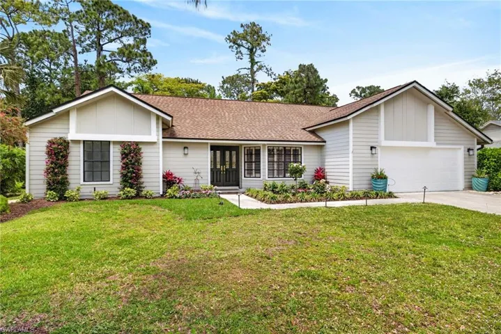 2259 Queens Way, Naples, Florida 34112