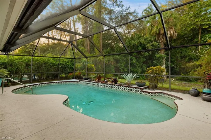 2259 Queens Way, Naples, Florida 34112