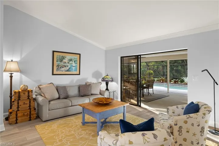 2259 Queens Way, Naples, Florida 34112