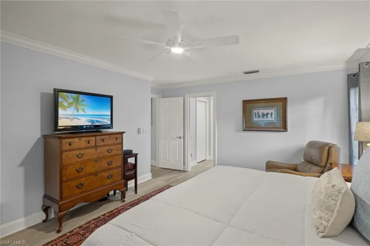 2259 Queens Way, Naples, Florida 34112