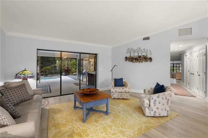 2259 Queens Way, Naples, Florida 34112