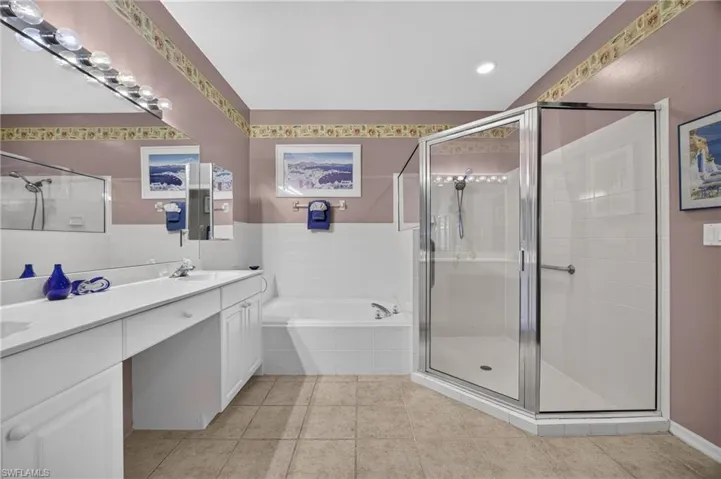 9141 Los Lagos Ct 101, Bonita Springs, Florida 34135