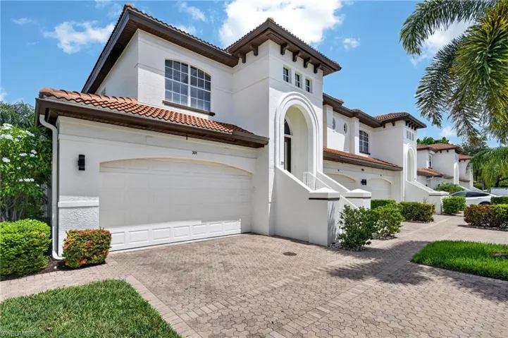 9141 Los Lagos Ct 101, Bonita Springs, Florida 34135