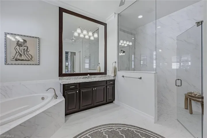 9454 Lagomar Ct, Naples, Florida 34114