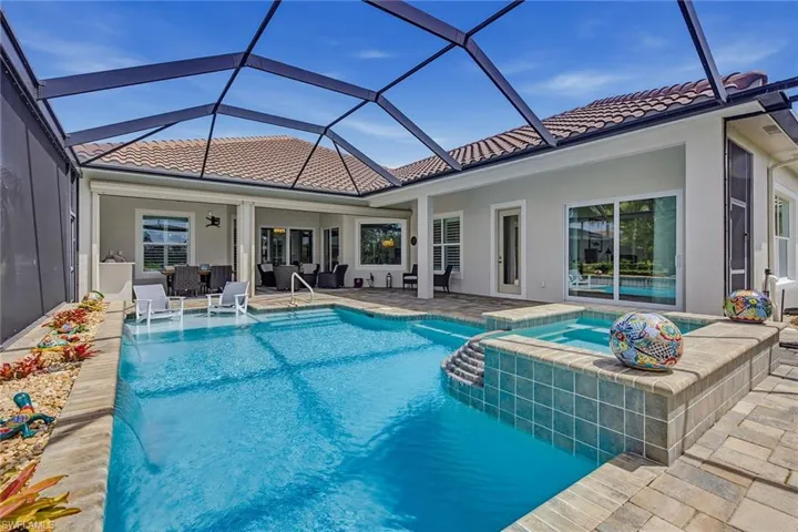 9454 Lagomar Ct, Naples, Florida 34114