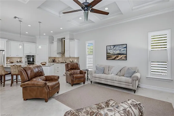 9454 Lagomar Ct, Naples, Florida 34114
