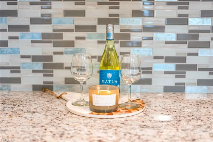 Exterior details with tasteful backsplash