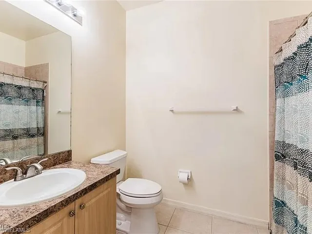 15989  Mandolin Bay  DR, Fort Myers, FL 33908