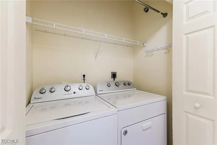 15989  Mandolin Bay  DR, Fort Myers, FL 33908