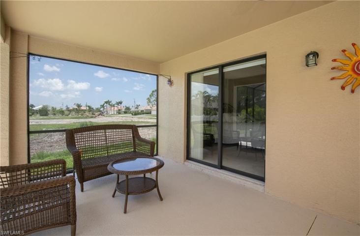 Large under truss lanai