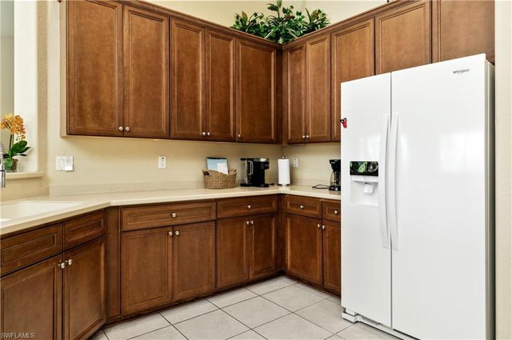 Kitchen has plenty of counter space