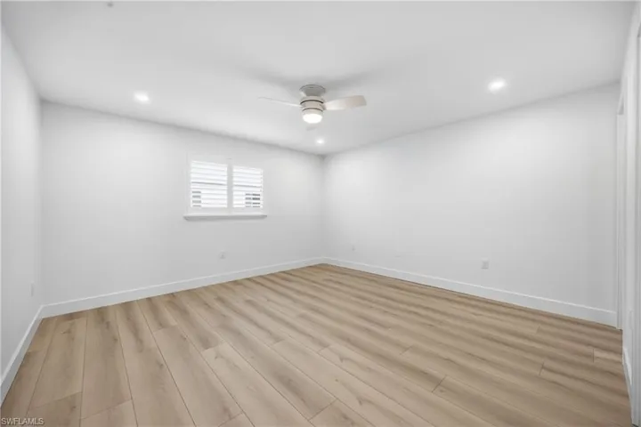 333 Harbour Dr 109, Naples, Florida 34103