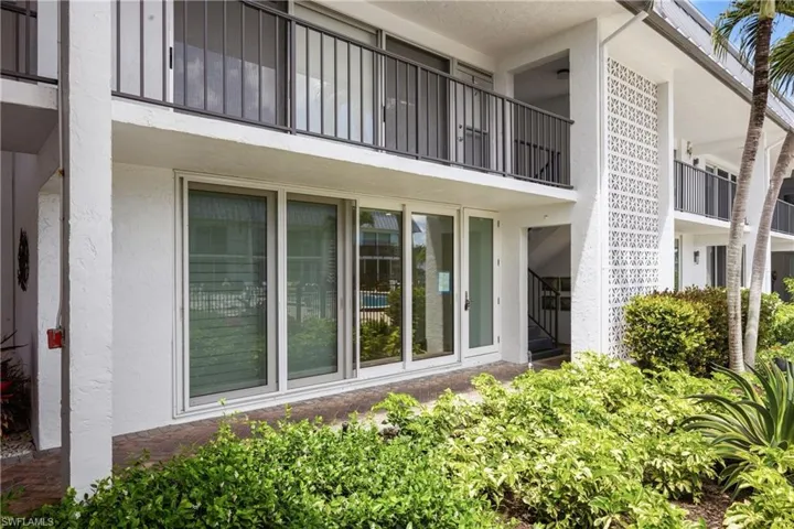 333 Harbour Dr 109, Naples, Florida 34103