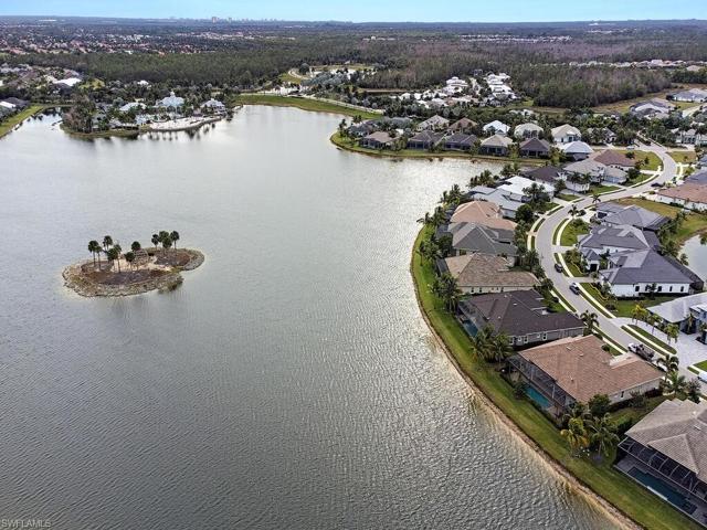 Waterfront Lake views at its best