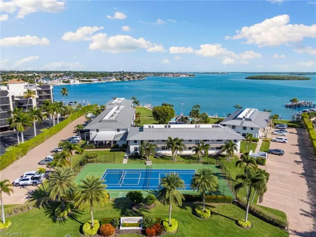 Tennis and pickleball courts for your enjoyment