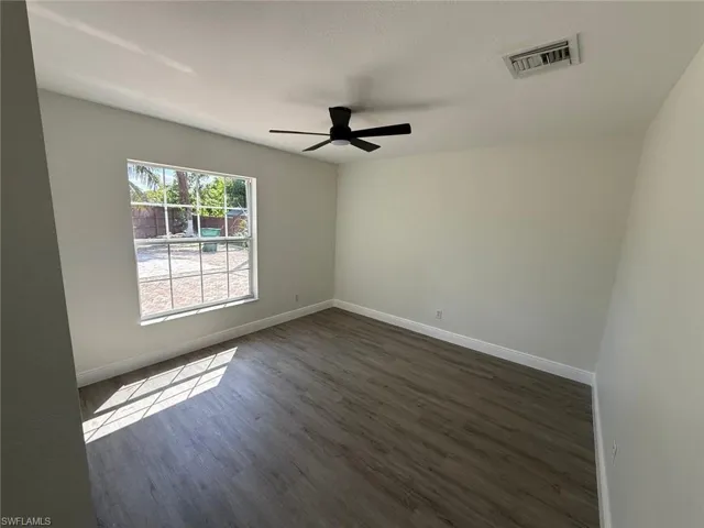 5248 Confederate Dr, Naples, Florida 34113