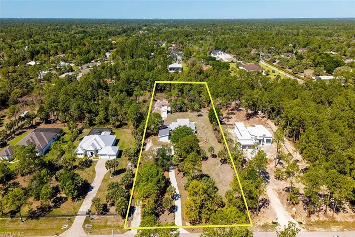 681  15th SW ST, Naples, FL 34117