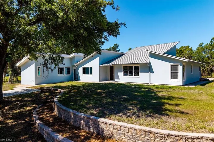 681  15th SW ST, Naples, FL 34117