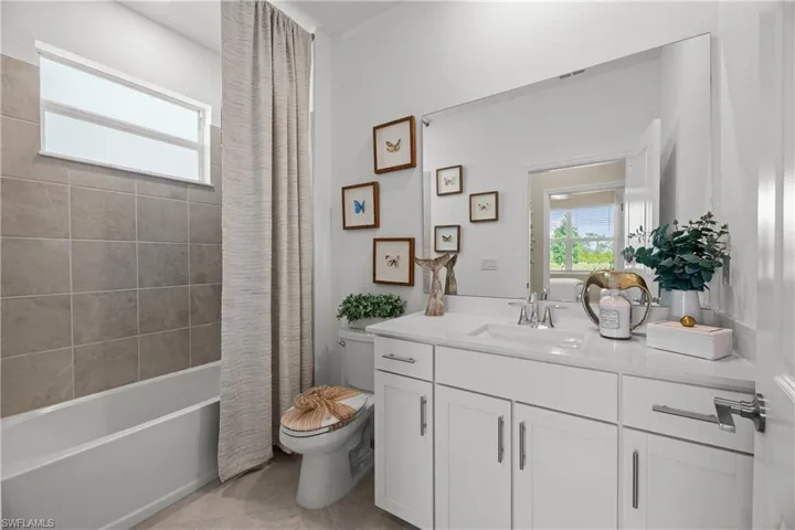 3245 Weston Manor Dr, Alva, Florida 33920
