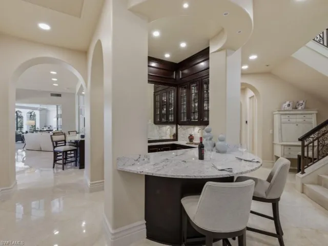 Full Wet Bar w/ Wine Storage