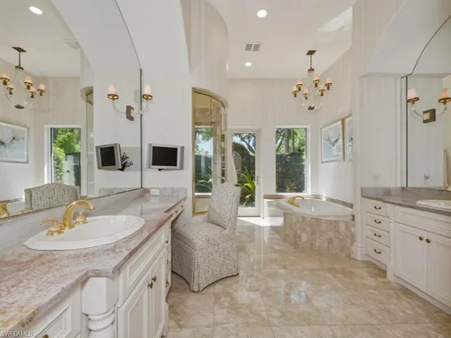 Primary Bed-Bath Suite
